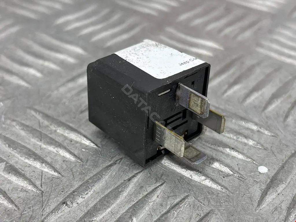 Многофункциональное реле 04692181AA
