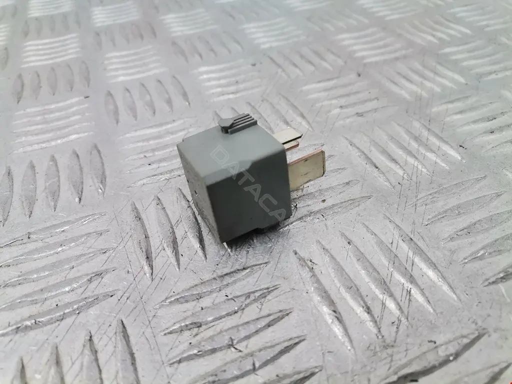 Многофункциональное реле 0025422619, 0242400, 4RA007793-07