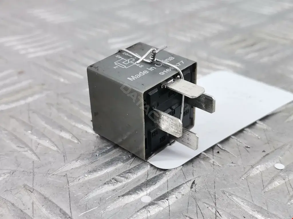 Многофункциональное реле 13306941, 8200308271, MR84