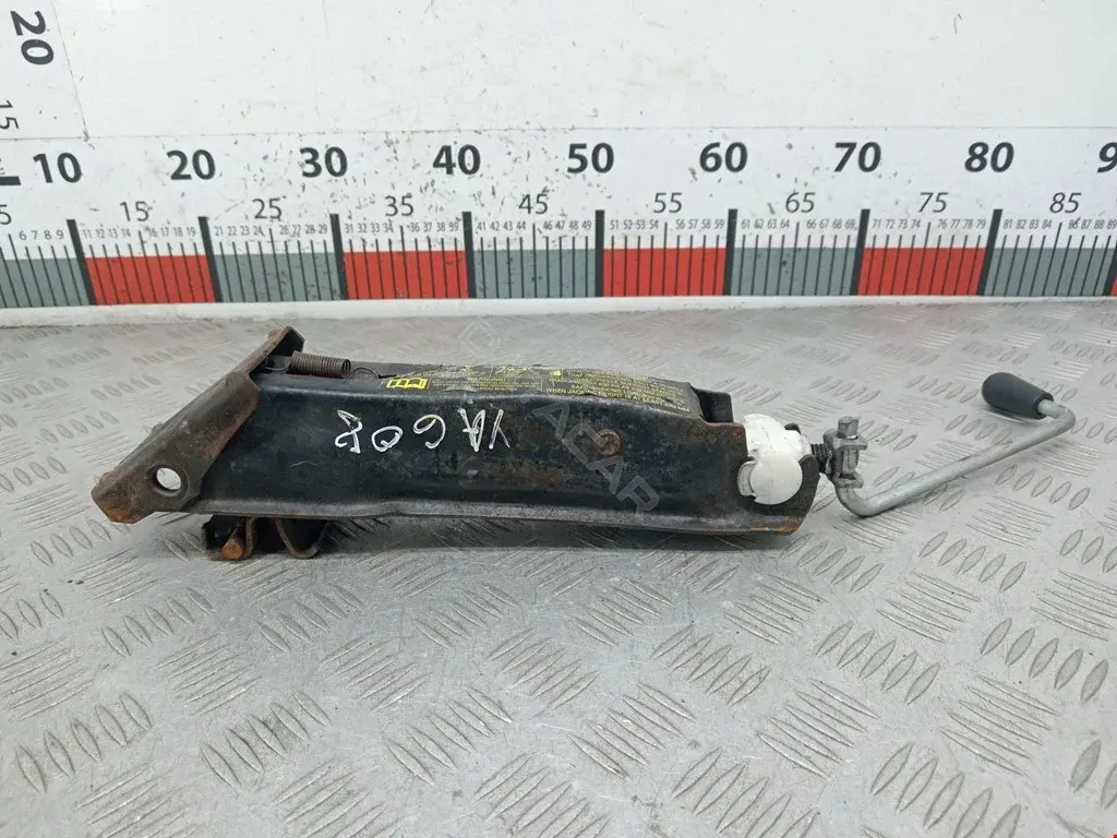 Домкраты 672594