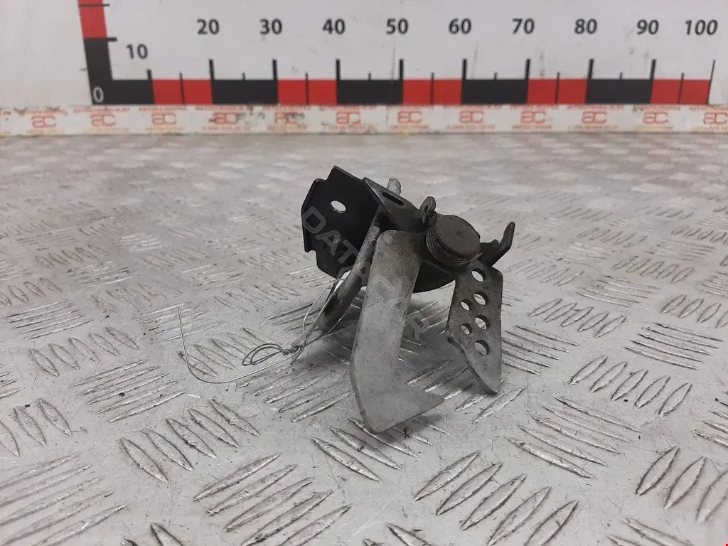 Замок капота 51237183764, 7183764, V202146