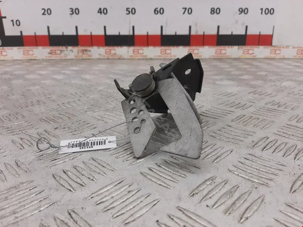 Замок капота 51237183763, 7183763, V202145