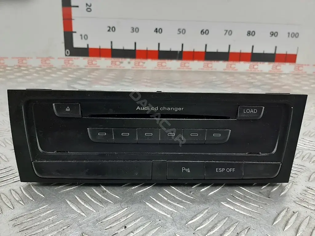 CD-чейнджер 8T2035110C