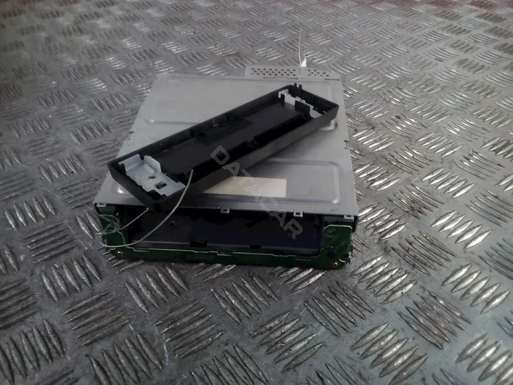 CD-чейнджер 65126941416, 65129131850