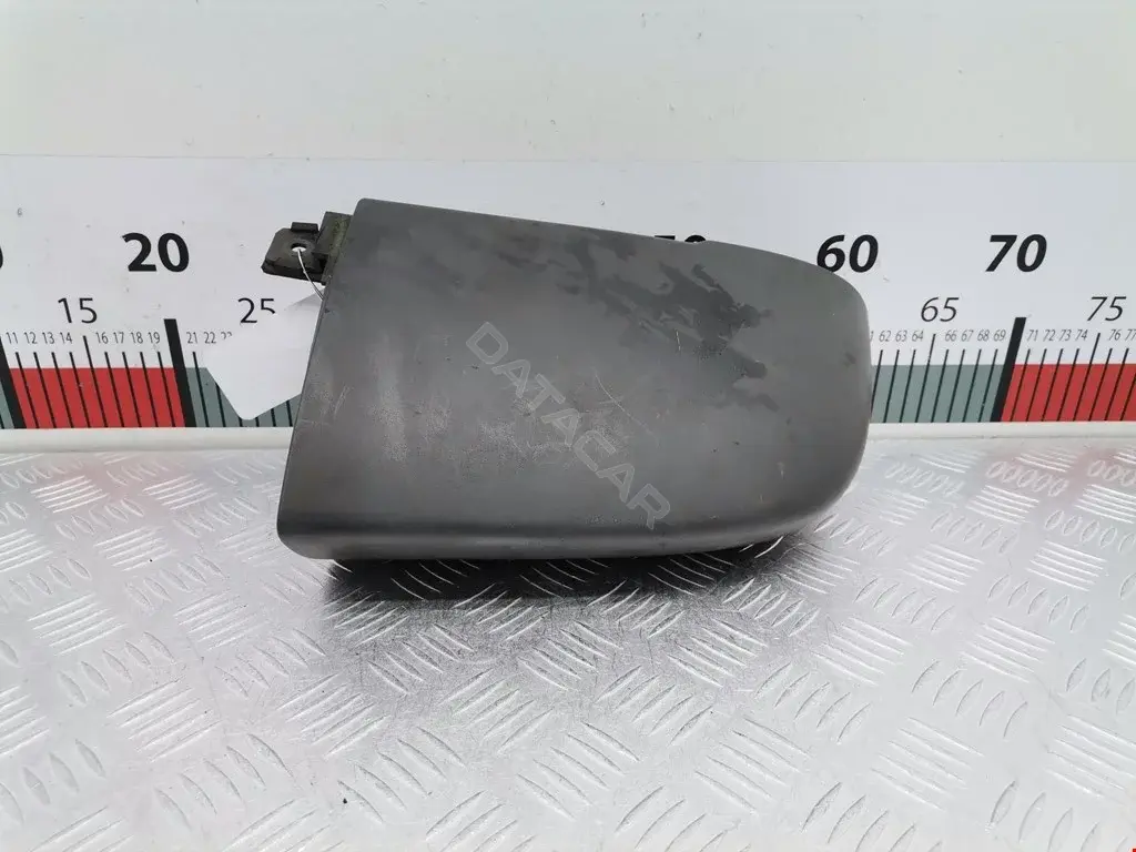 Клык бампера 8200011485