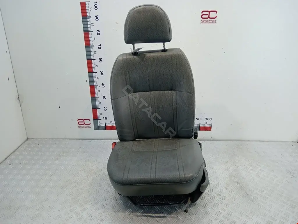Сиденье 52100026745
