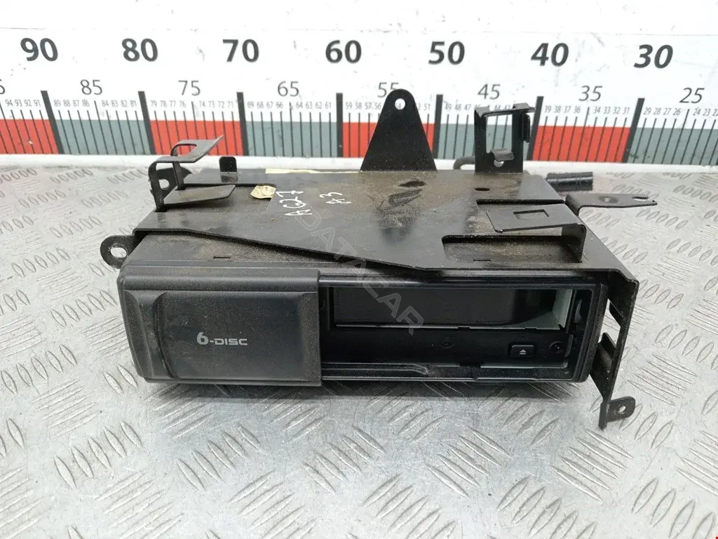 CD-чейнджер 4B0035111, 4B0035111A