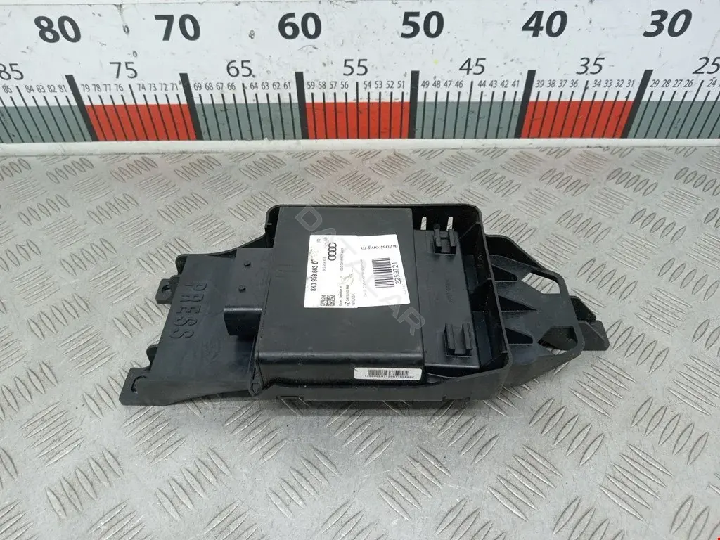 Регулятор напряжения 8K0959663, 8K0959663D