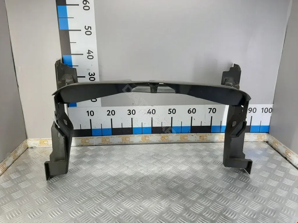 Защита радиатора 8X238102A