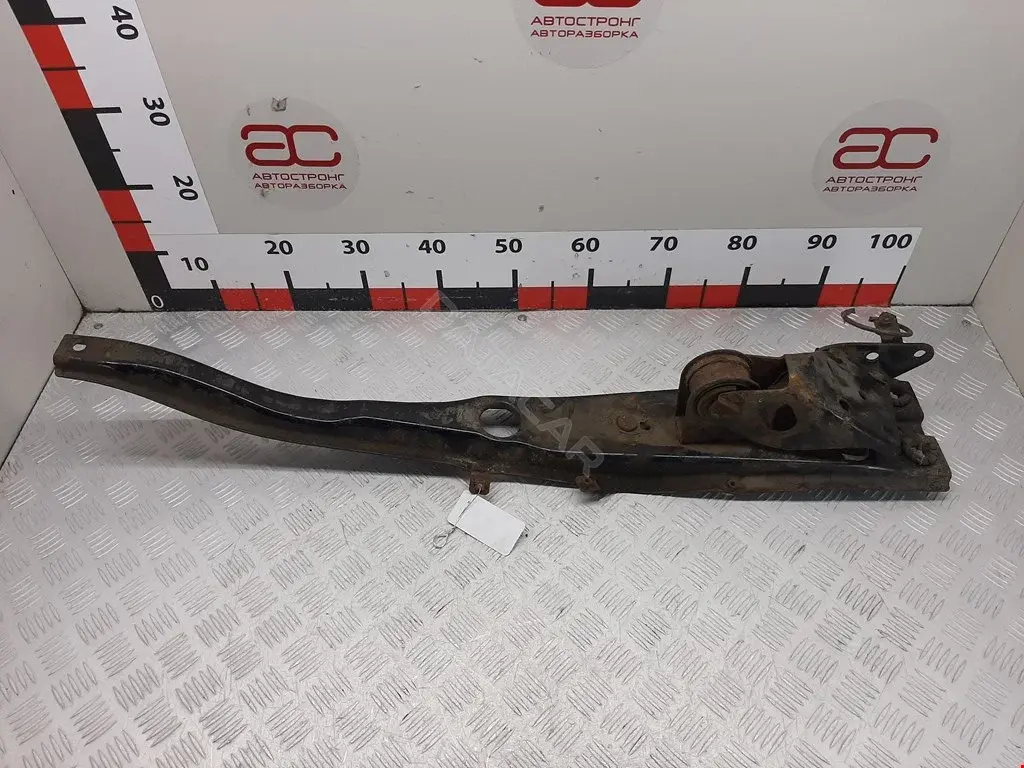 Балка под радиатор BJ3A39800B