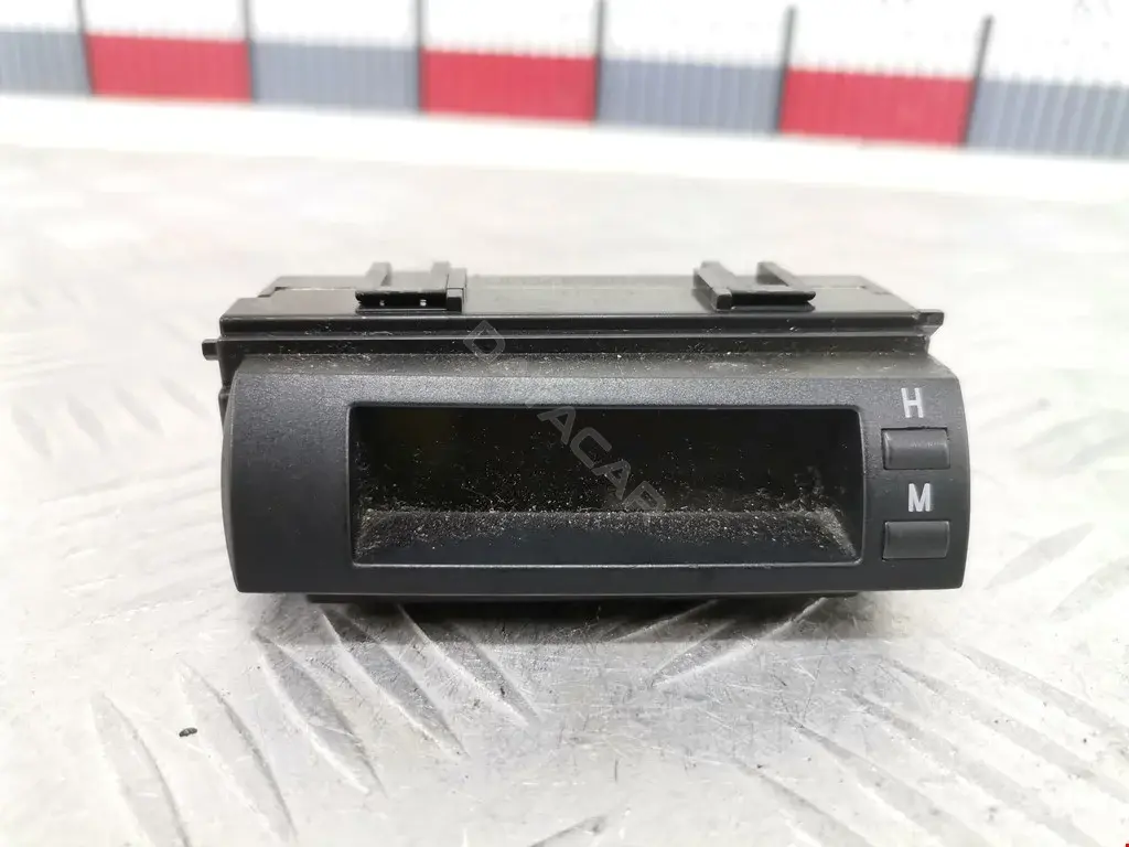Часы 8391047040