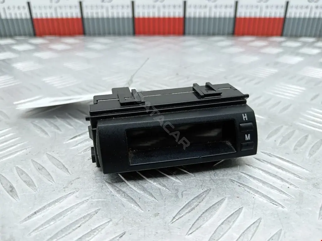 Часы 8391047040