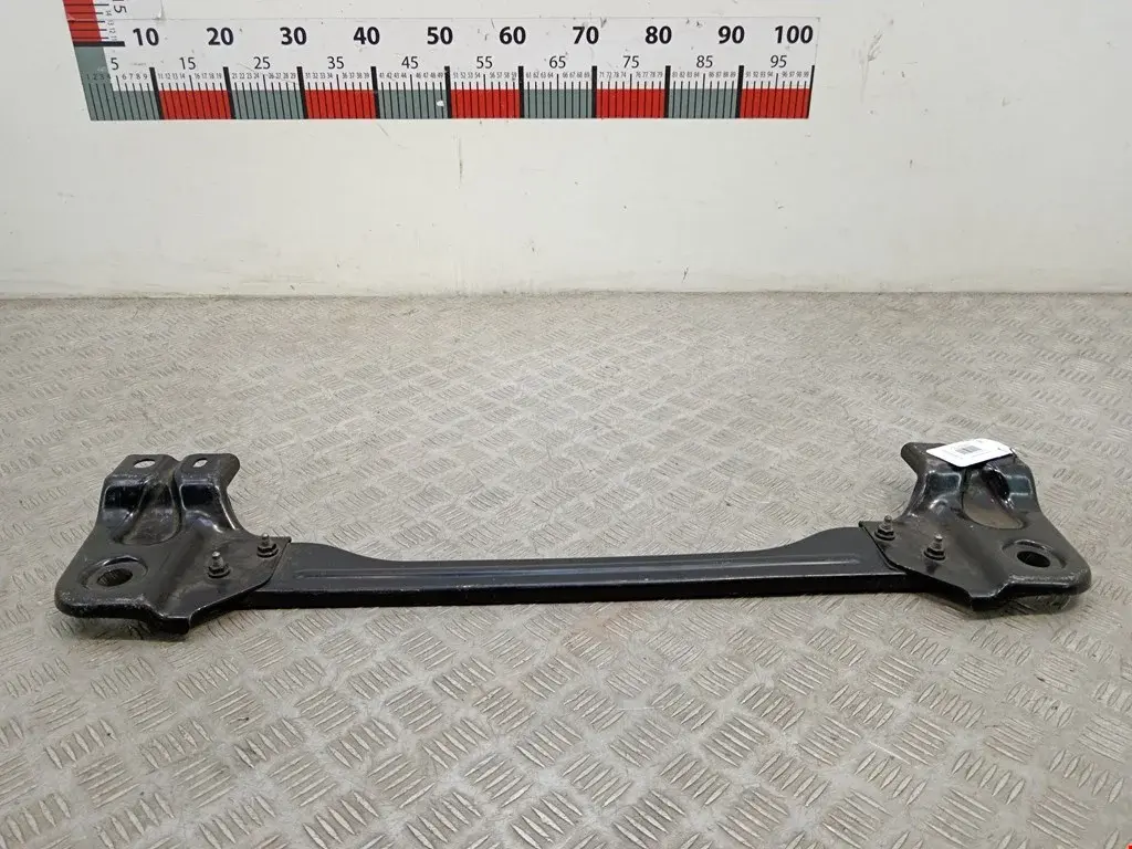 Балка под радиатор 6G9NR10684CC