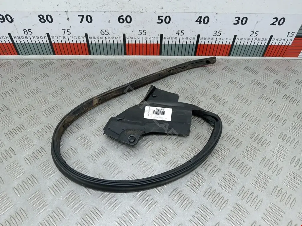 Уплотнитель двери 100542200D, 6009596-00-D