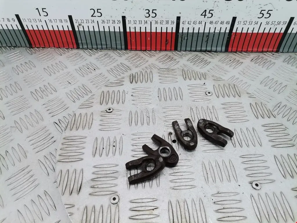 Крепление форсунки 166508772R, 240144579R, 240147191R