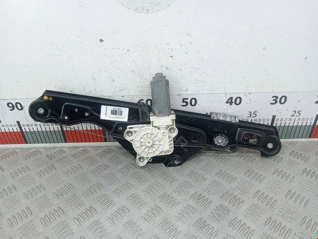 Стеклоподъемник 014389, 01SKV683, 01SKV693