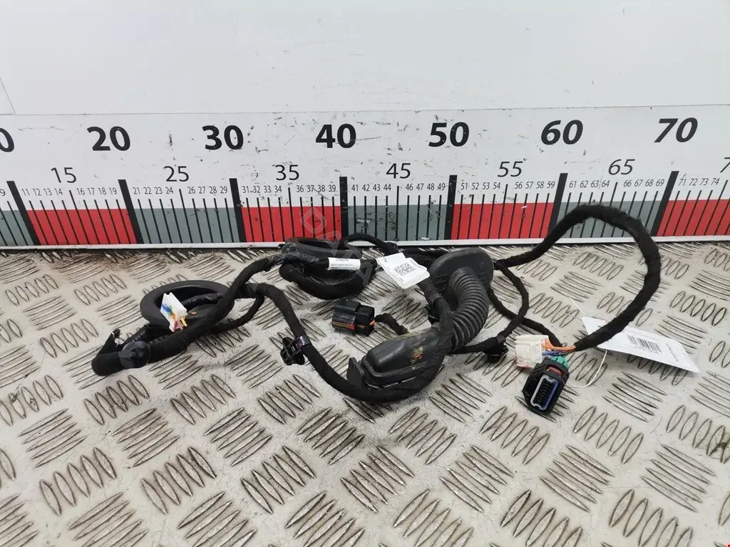 Проводка двери 91620L3090