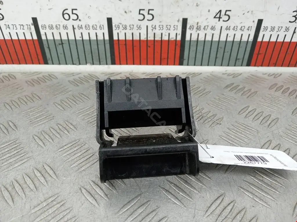 Кронштейн радиатора 17101439116, 181227, V201979