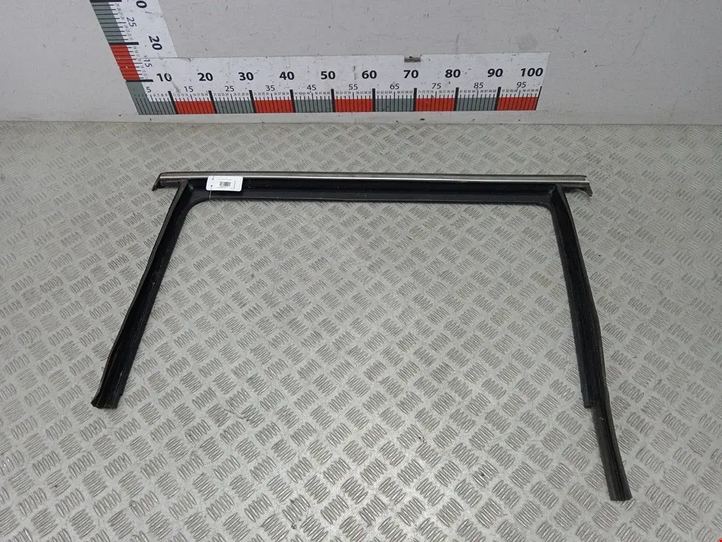 Молдинг двери 7N0837479