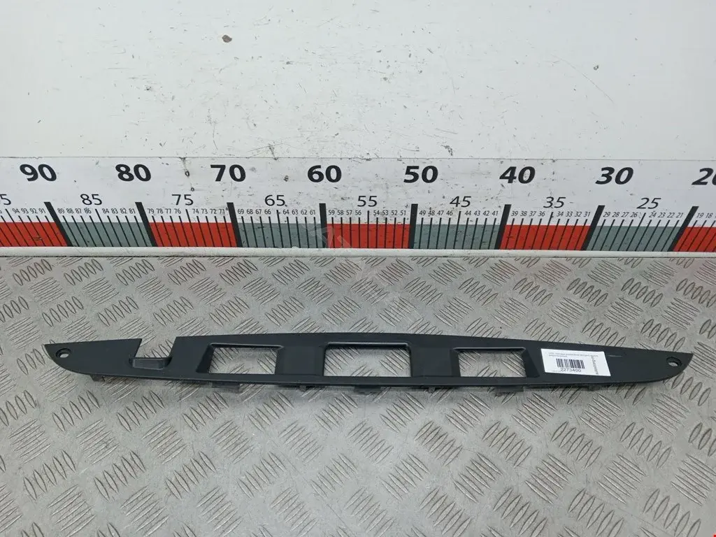 Накладка крышки багажника 908171CA0A