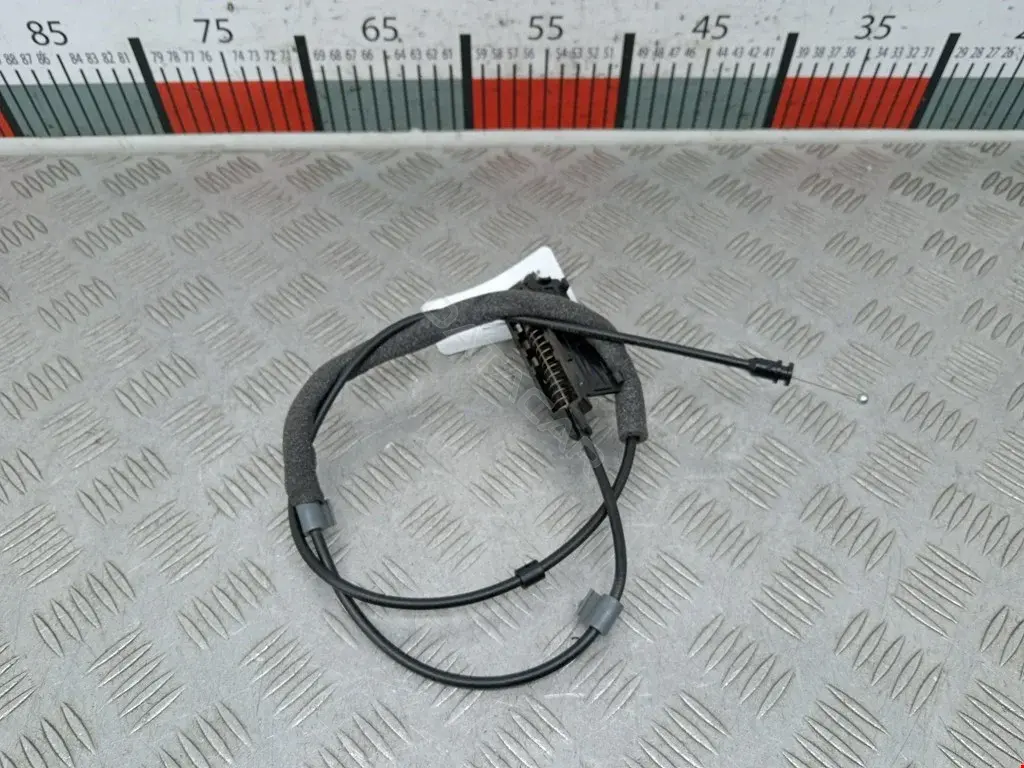 Трос сиденья 52207462585
