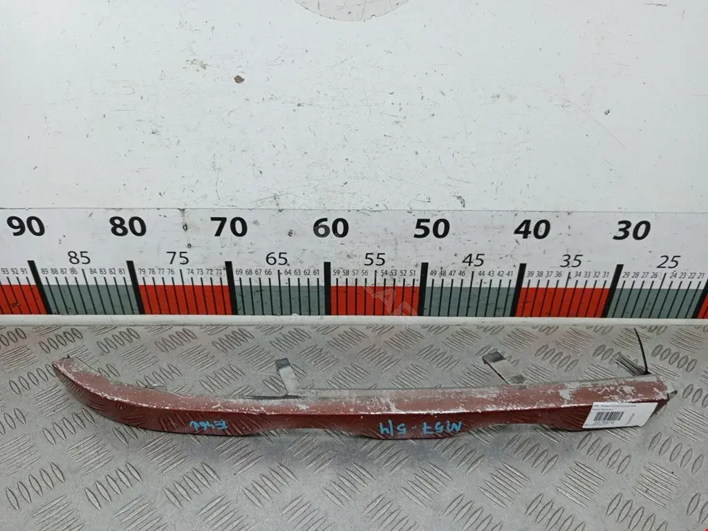 Ус под фару 51138208481