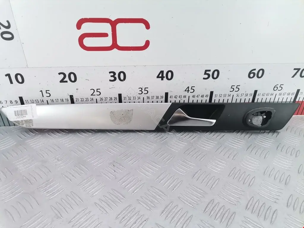 Ручка двери 3AC837113