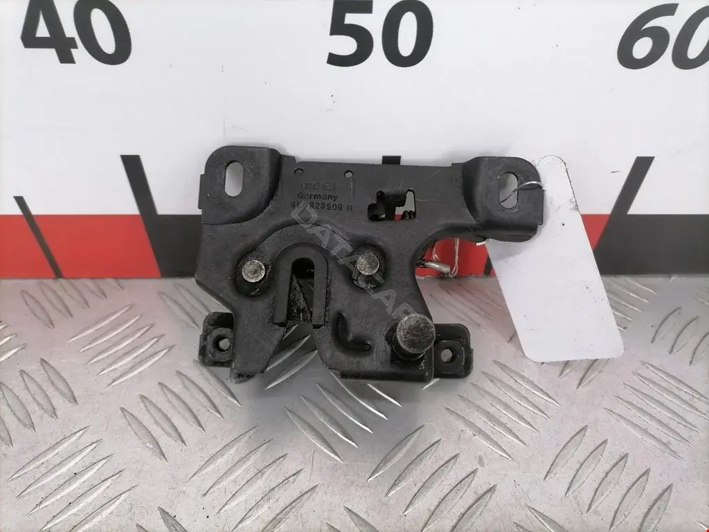 Замок капота 8L0823509B, 8L0823509C