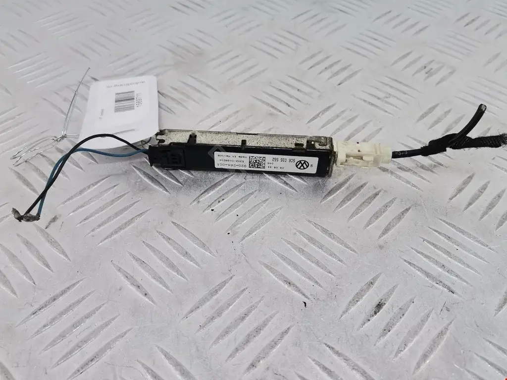 Усилитель антенны 5C6035552