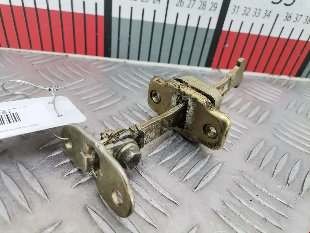 Ограничитель двери 6N4839249