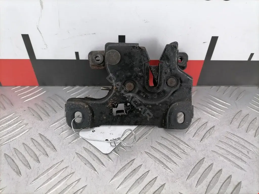 Замок капота 8D0823509J