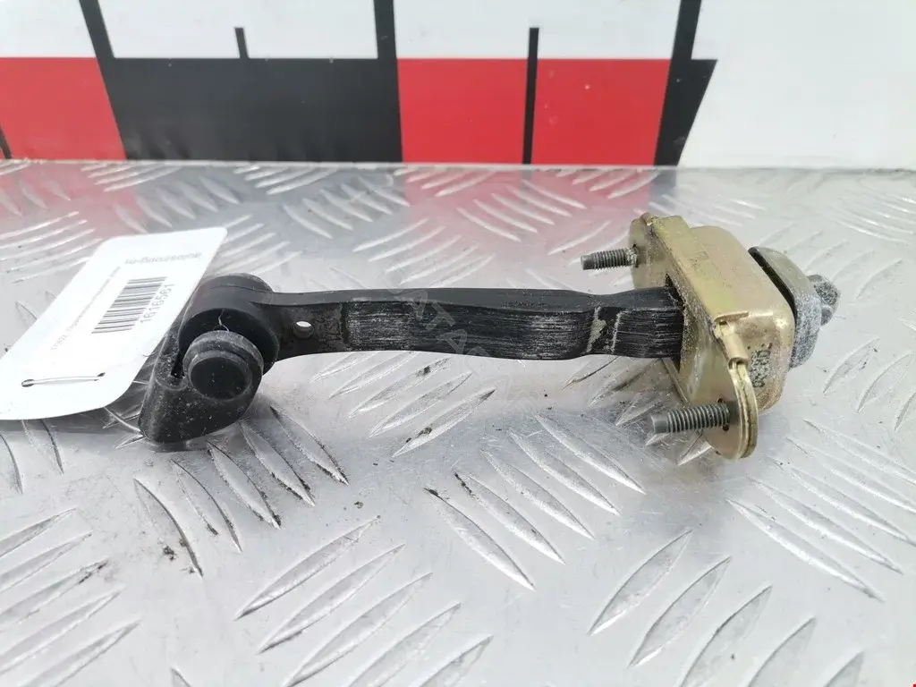 Ограничитель двери 1S71F23500, 4736916