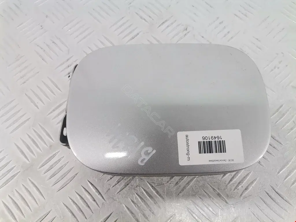 Крышка лючка топливного бака 2037500206, A2035840738, A2037500206
