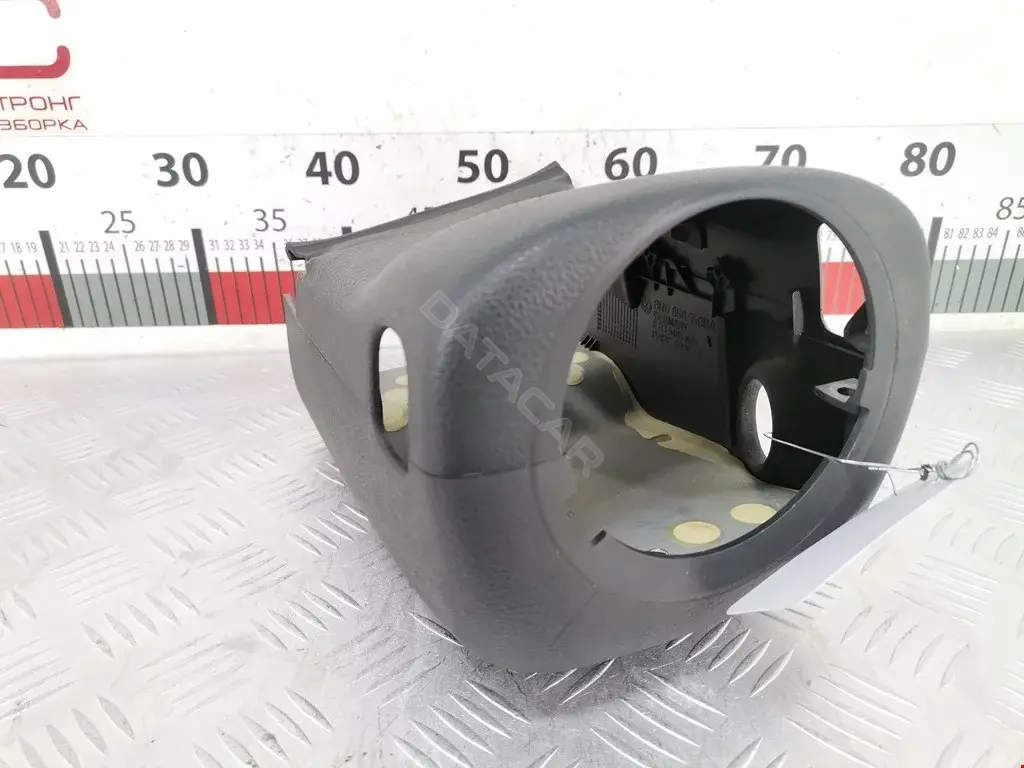 Кожух рулевой колонки 6Q0858565C