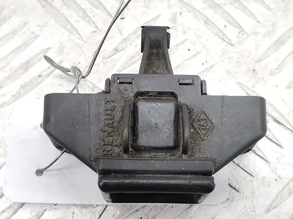 Замок крышки багажника 7700827599