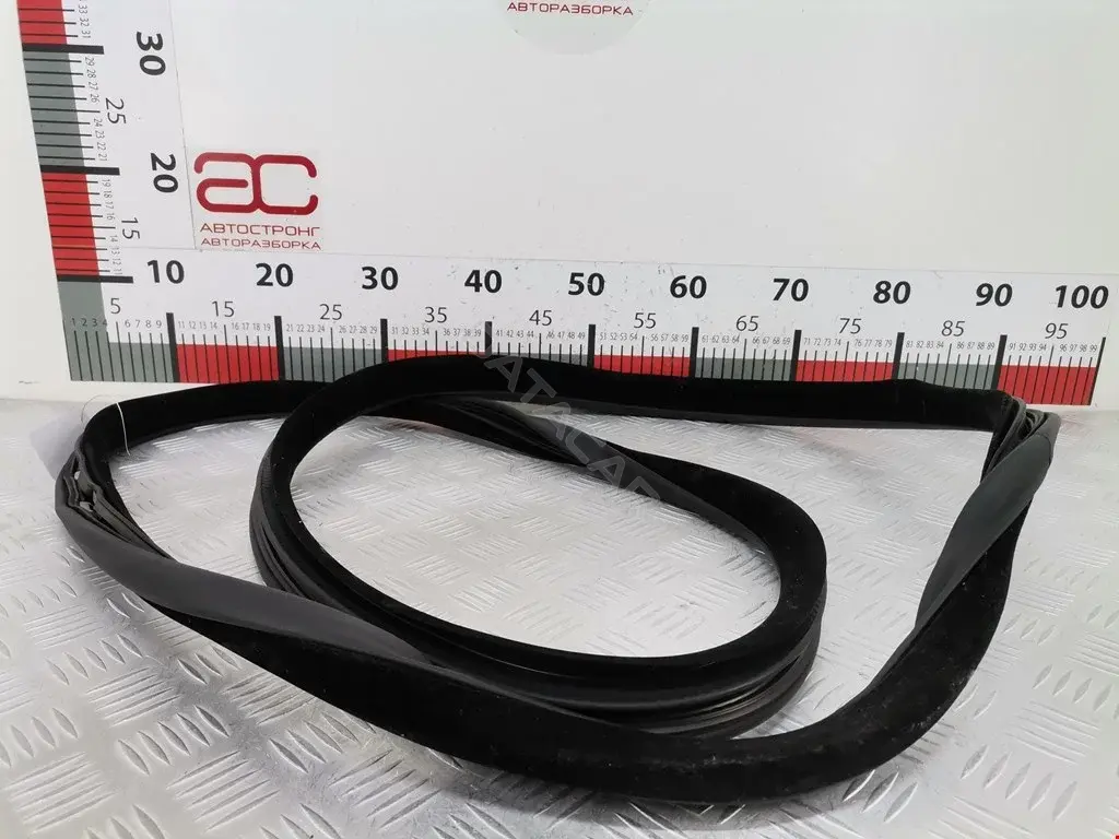 Уплотнитель двери C2Z23512