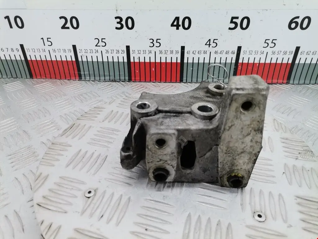 Кронштейн двигателя 1807HJ, 1807V4, 9645030780