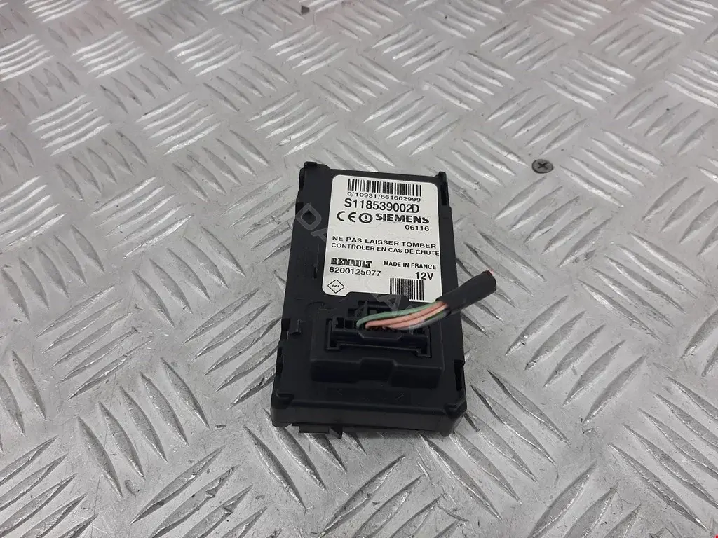 Замок зажигания 8200125077, S118539002D