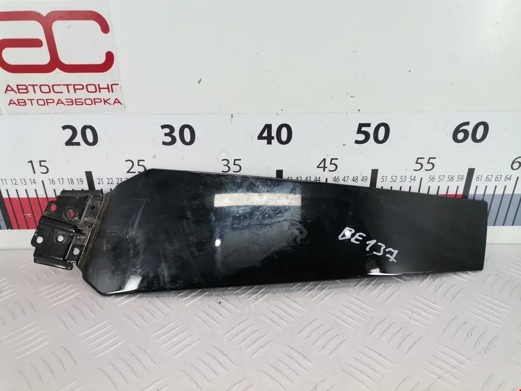 Молдинг двери 8T8853290