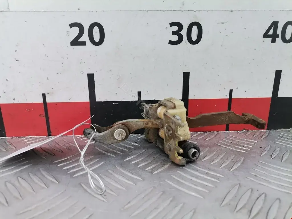 Ограничитель двери 16SKV925, 2312040, 8200000721