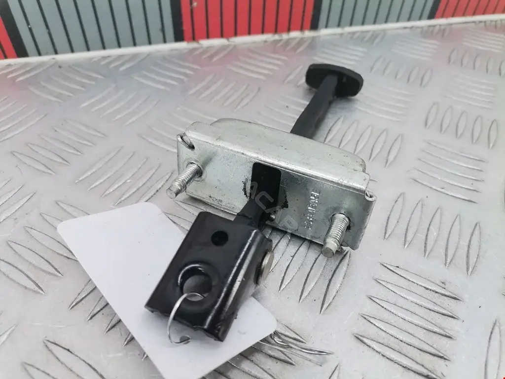 Ограничитель двери 3M51R23500AF