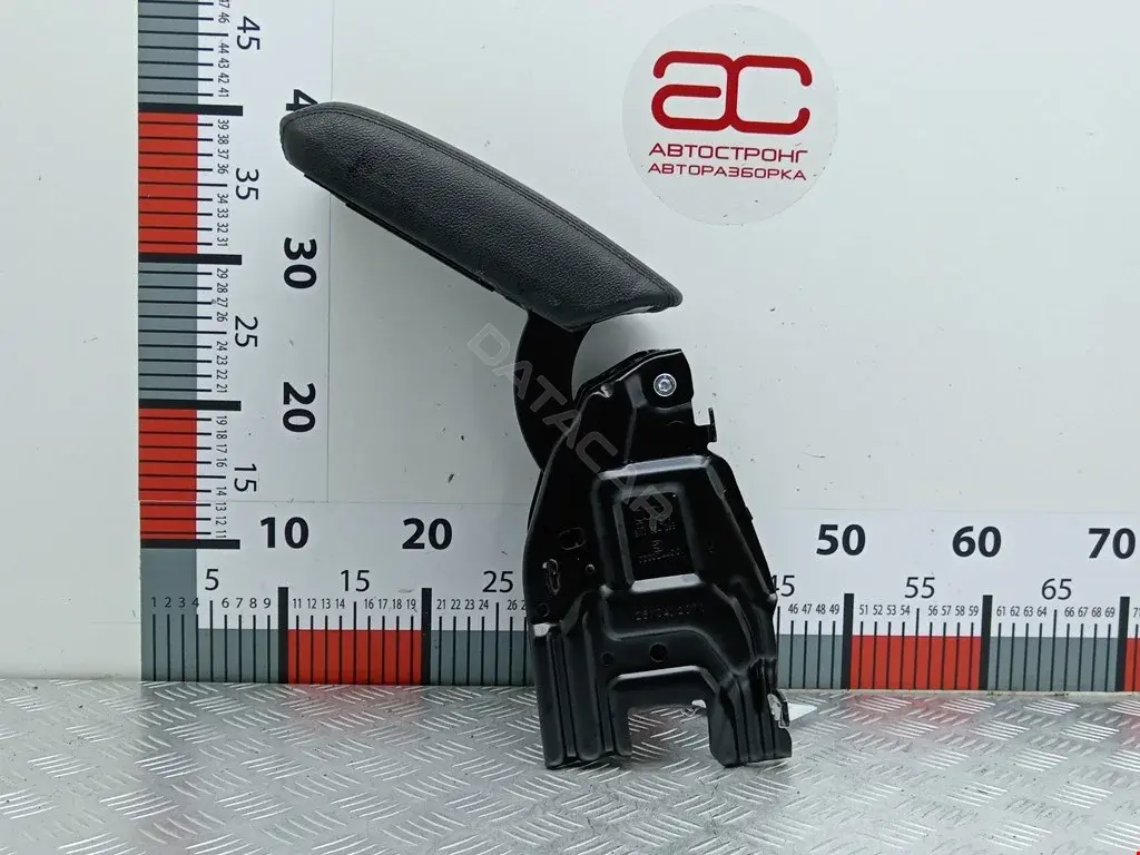 Подлокотник 8K0864283
