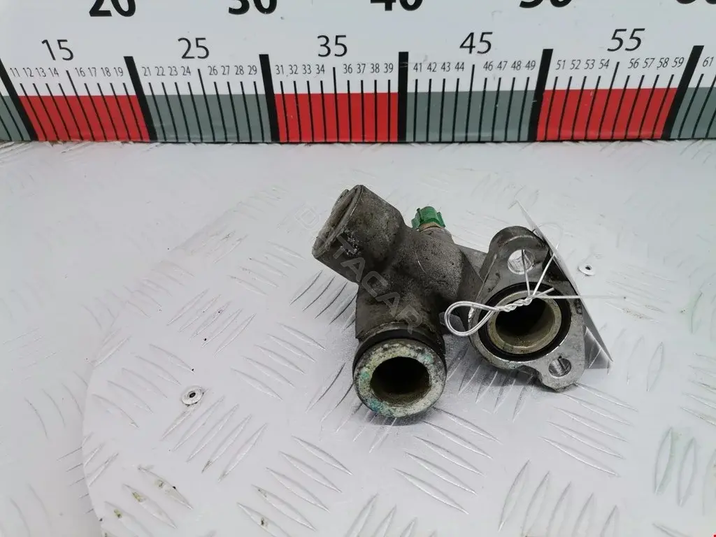 Фланец охлаждающей жидкости 1X4E8548DA