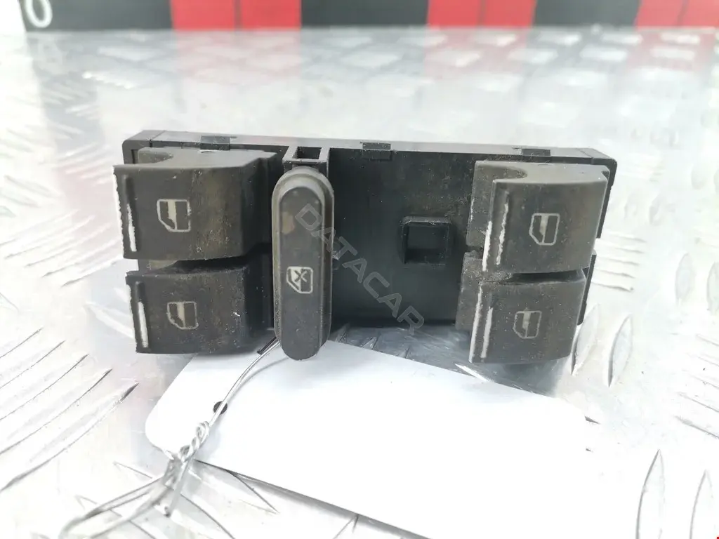 Блок управления стеклоподъемниками 1K4959857, 1K4959857C