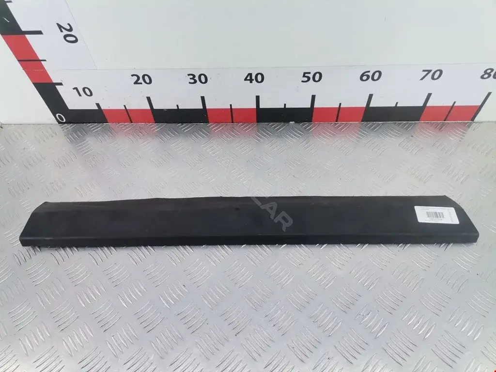 Молдинг двери 3B0854949B