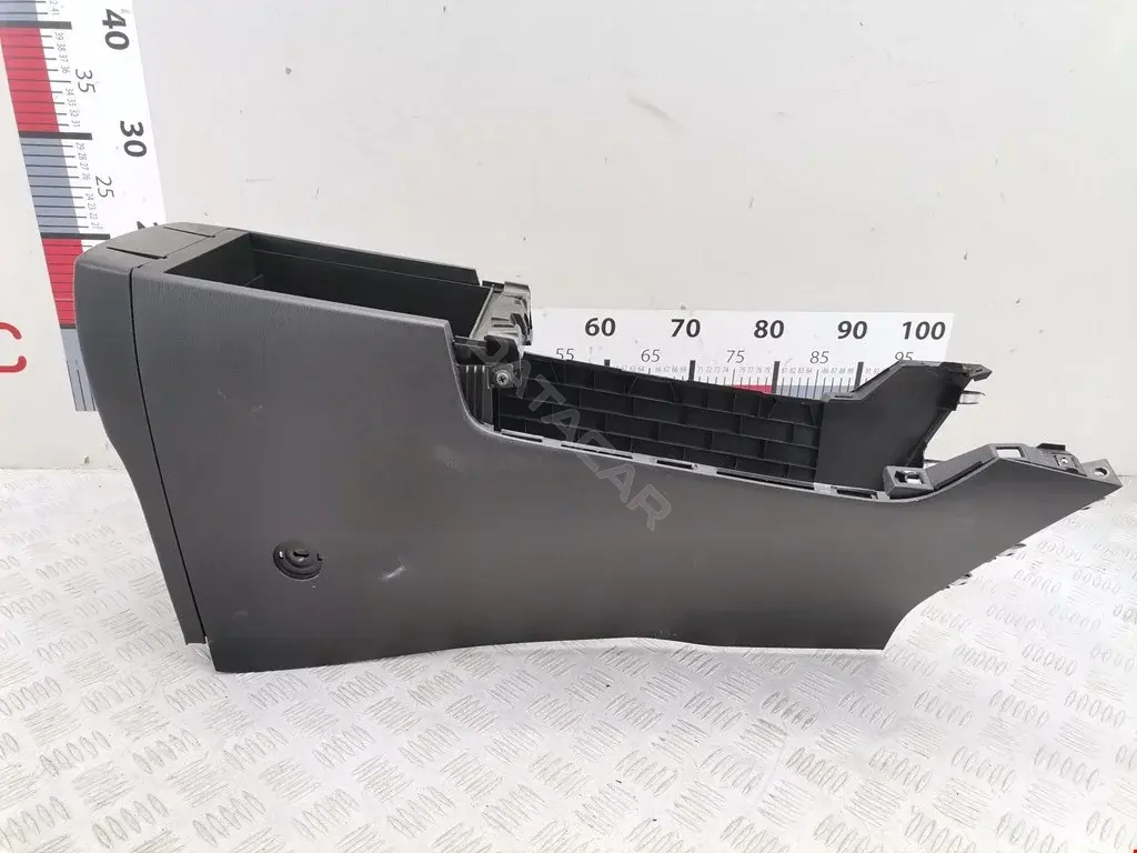 Консоль салона (кулисная часть) KD4564951, KD4564961