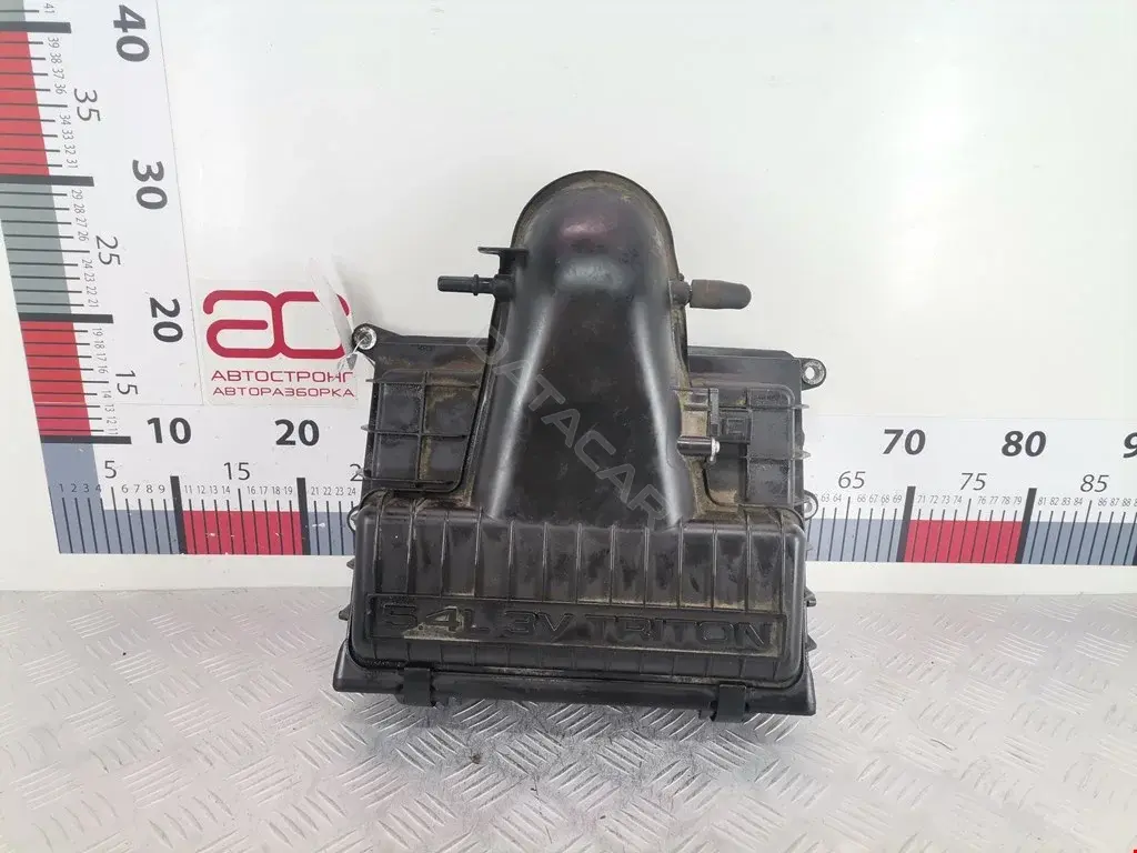 Корпус воздушного фильтра 5L1Z9661AA