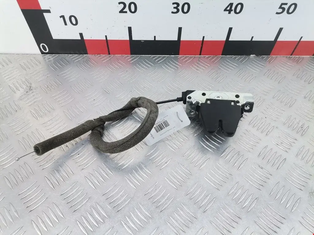 Замок крышки багажника 16SKV095, 2047500085, 2047500485