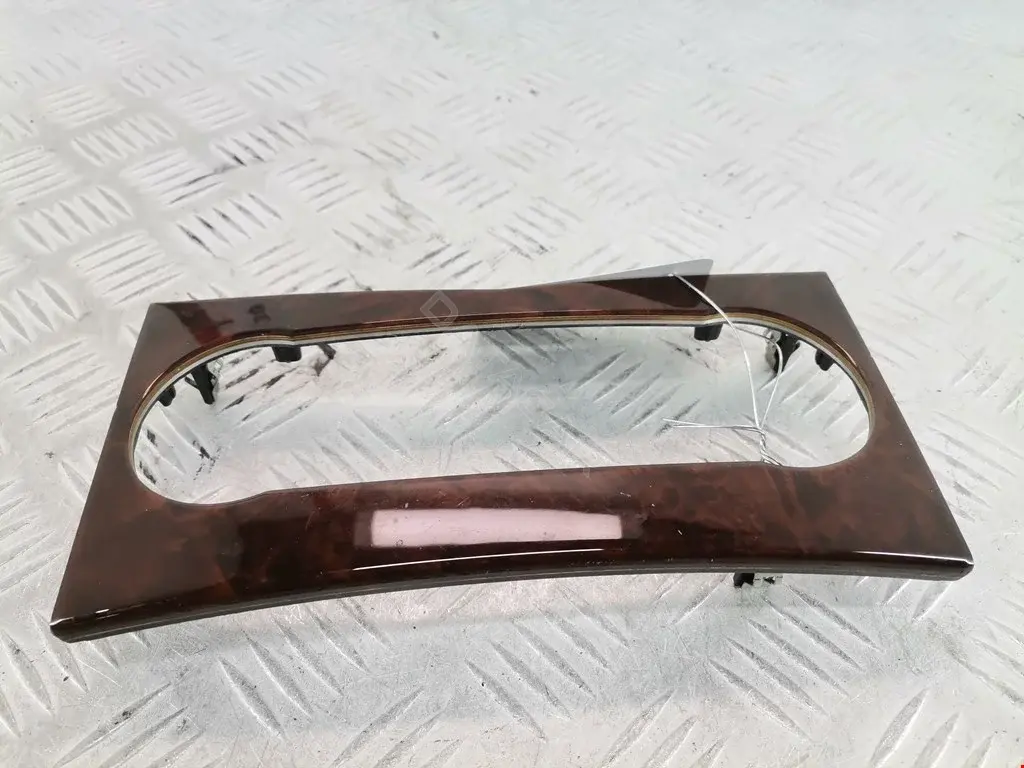 Панель передняя салона (торпедо) A2046803507