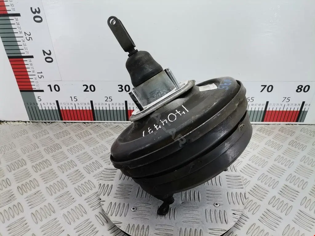 Вакуумный усилитель тормозов SJJ500070
